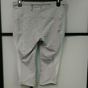 🍋Lululemon Grey Crops
